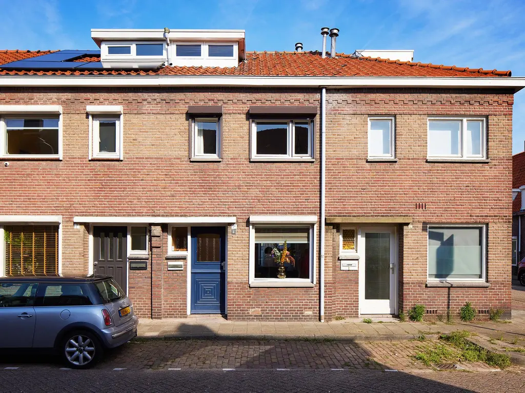 Van Alkemadestraat 1a, TILBURG