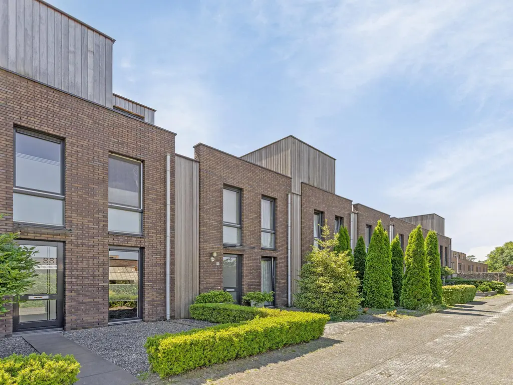 Waardenburgstraat 88, TILBURG