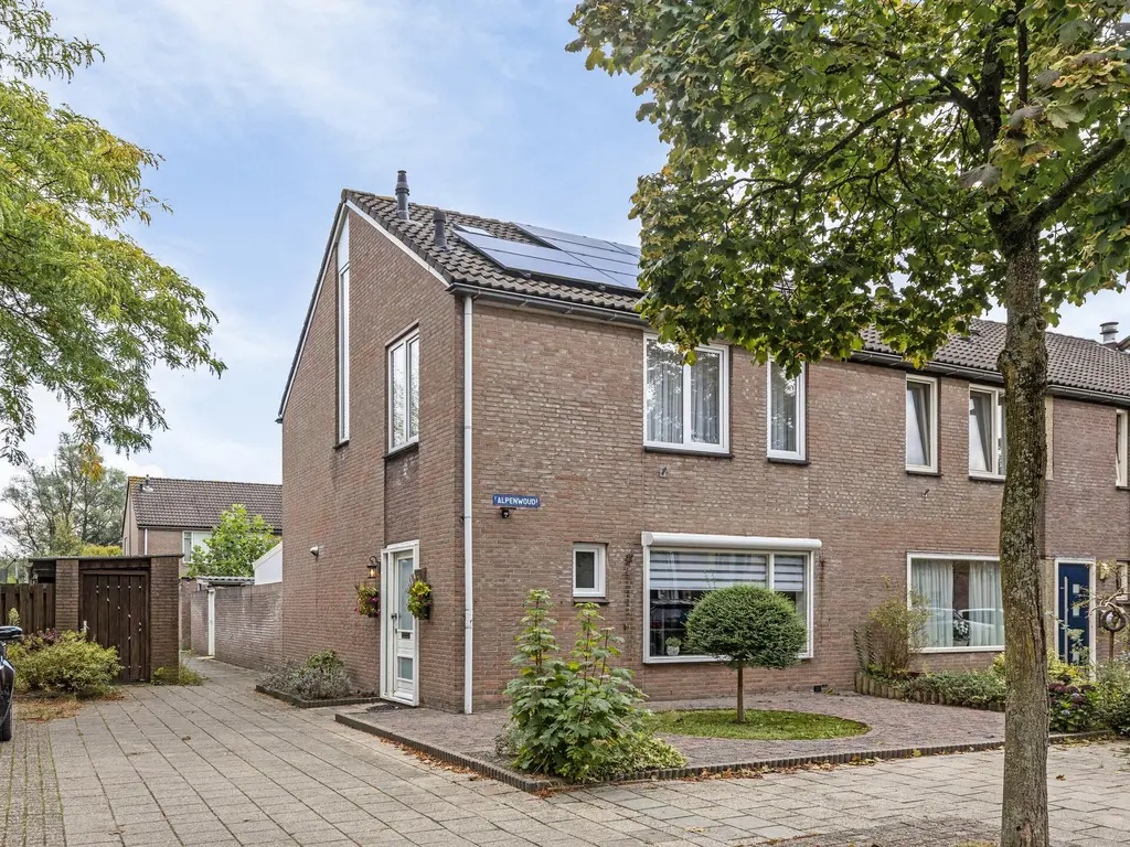 Alpenwoud 525, TILBURG