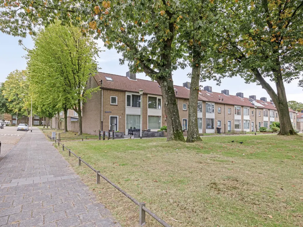 Rozemarijnhof 36, TILBURG