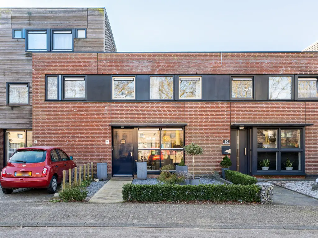 Loosduinenhof 9, TILBURG