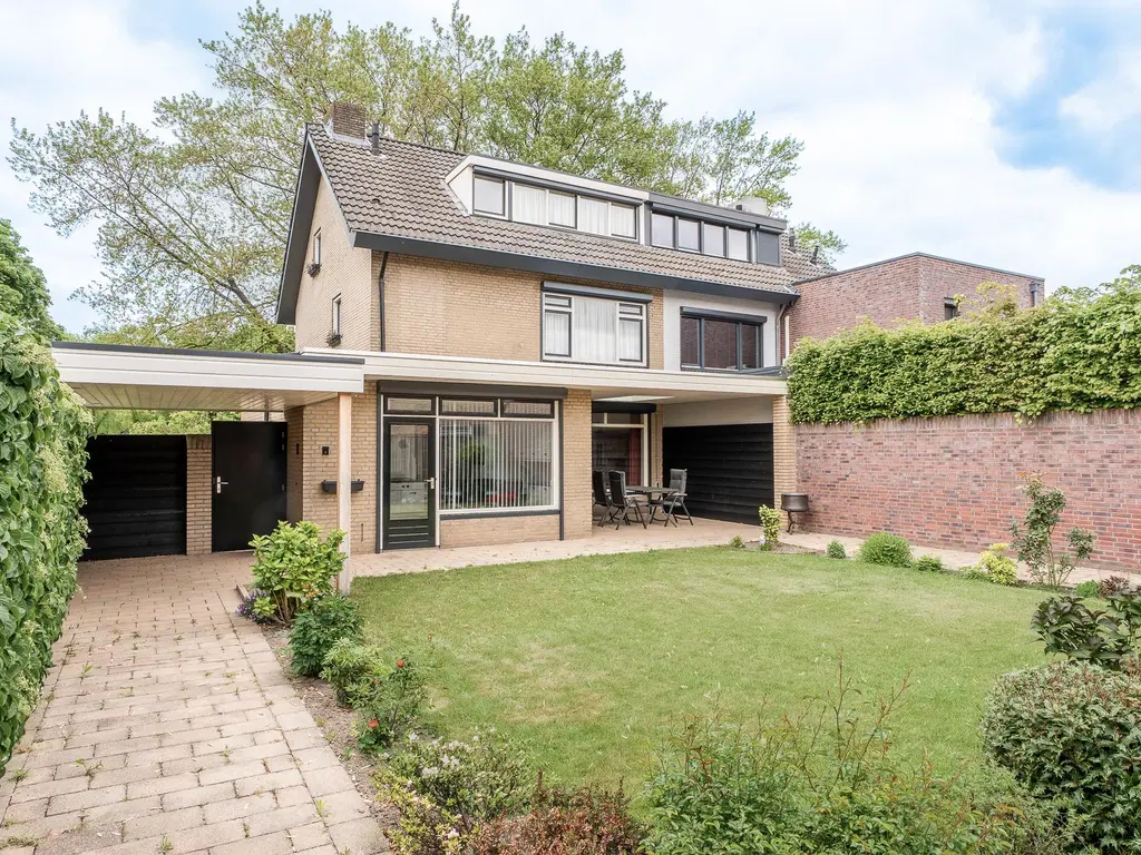 Bizetplantsoen 41, TILBURG