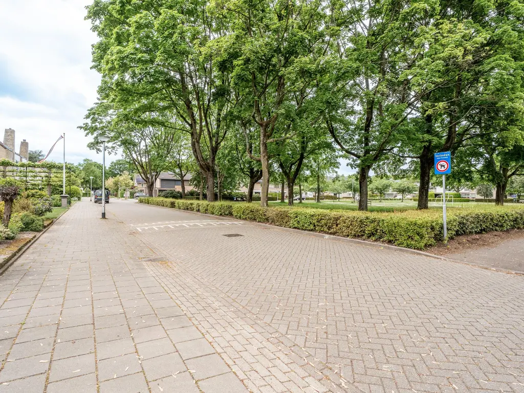 Bizetplantsoen 41, TILBURG