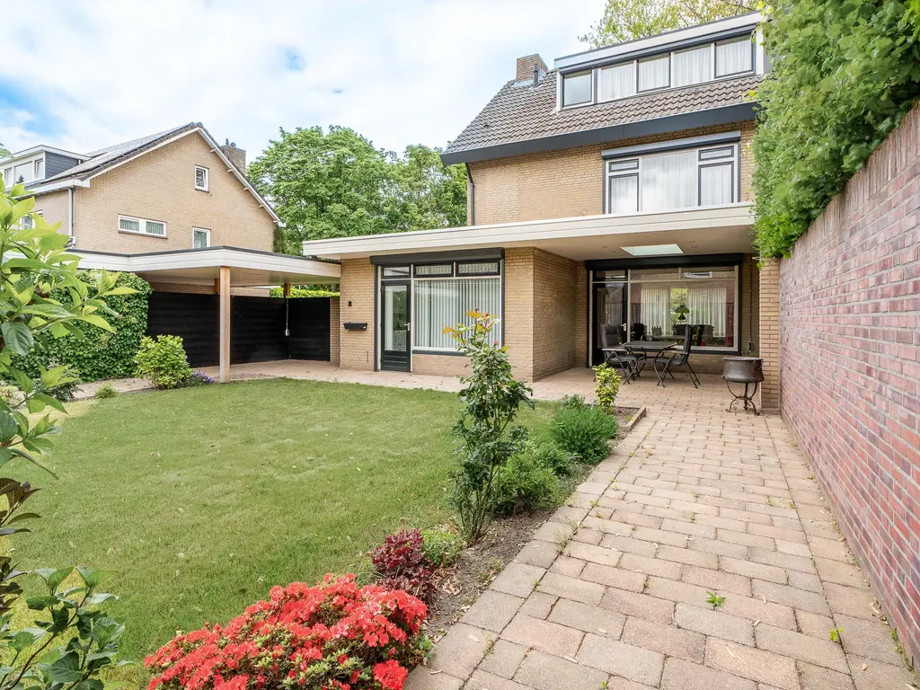 Bizetplantsoen 41, TILBURG