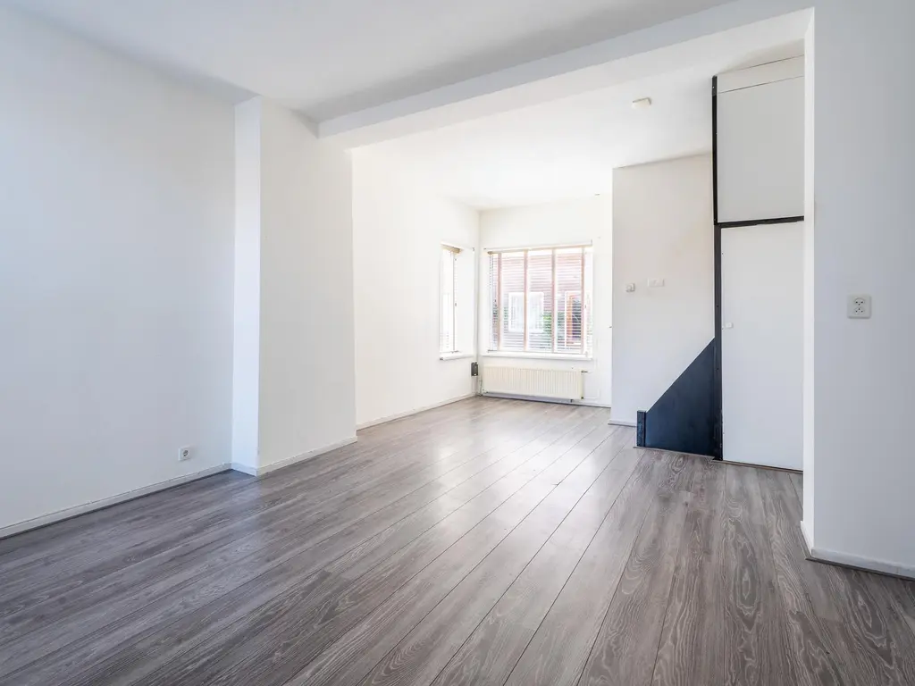 Bloemfonteinstraat 22, TILBURG