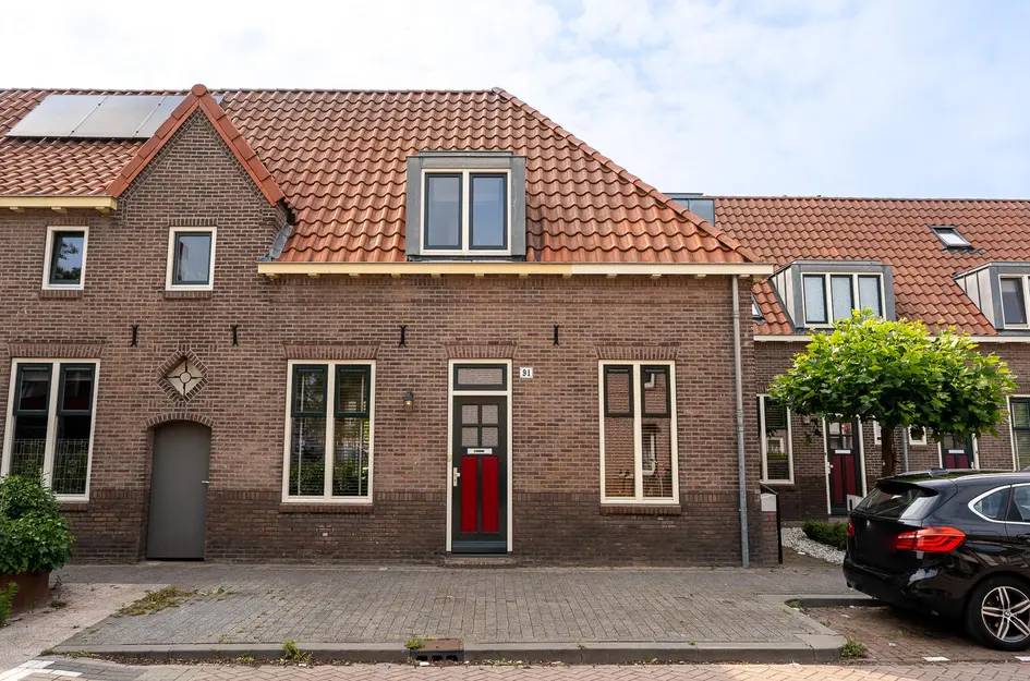 Veestraat 91