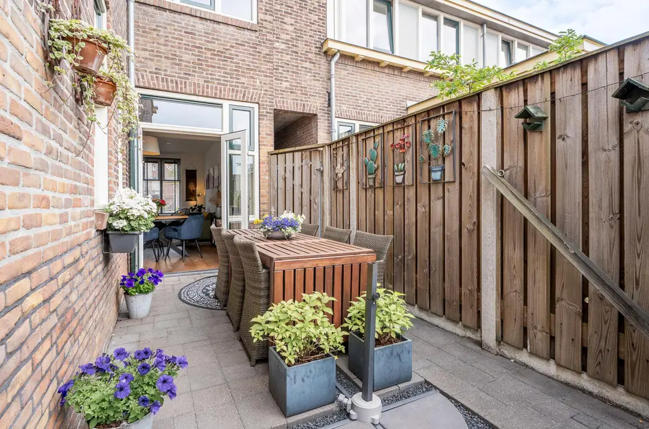 Veestraat 91