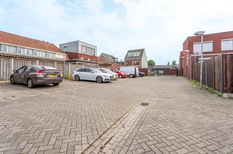 Veestraat 91