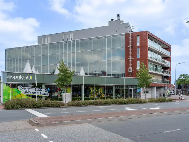 Julianapark 84, TILBURG