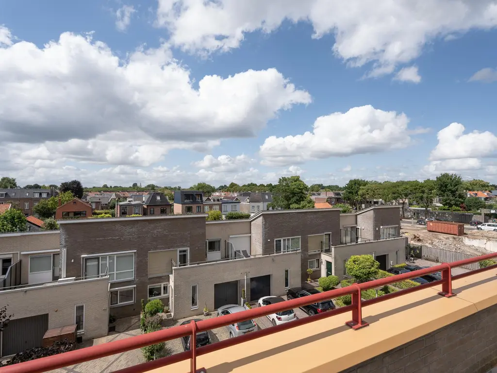Ter Hoogestraat 52, BREDA