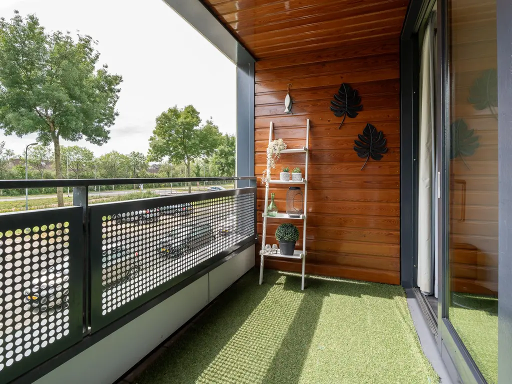 Waterviolier 30, BREDA