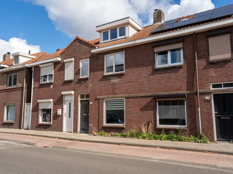 Broekhovenseweg 196, TILBURG