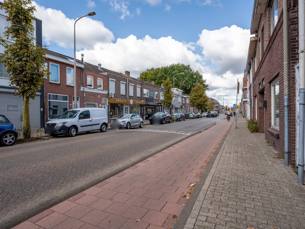 Broekhovenseweg 196, TILBURG