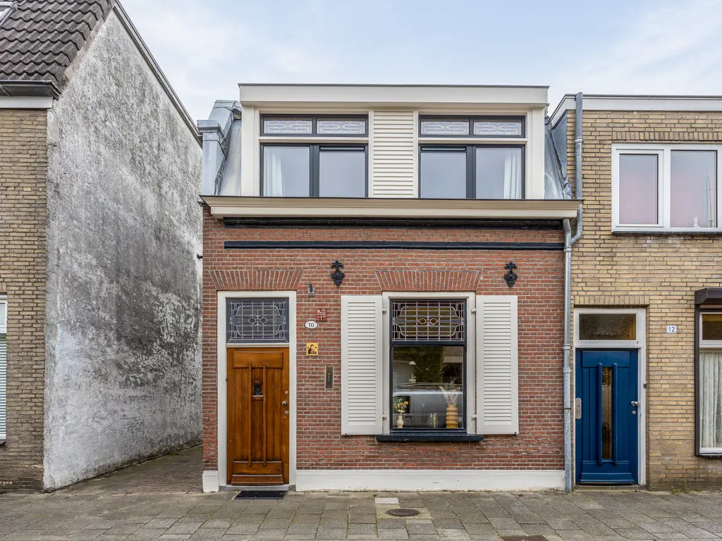 Cornelis de Vriendtstraat 10, TILBURG