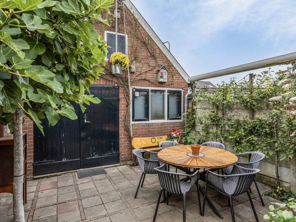 Cornelis de Vriendtstraat 10, TILBURG