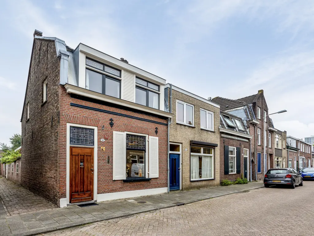 Cornelis de Vriendtstraat 10, TILBURG
