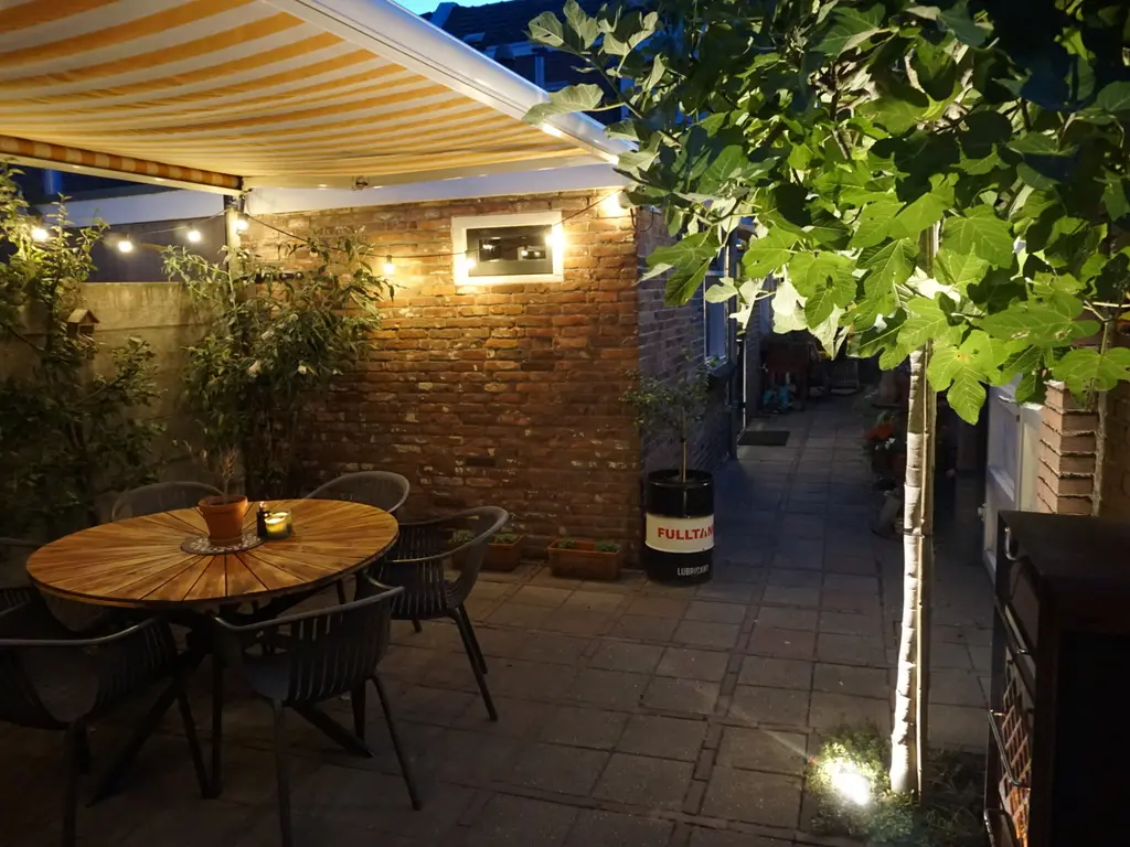 Cornelis de Vriendtstraat 10, TILBURG