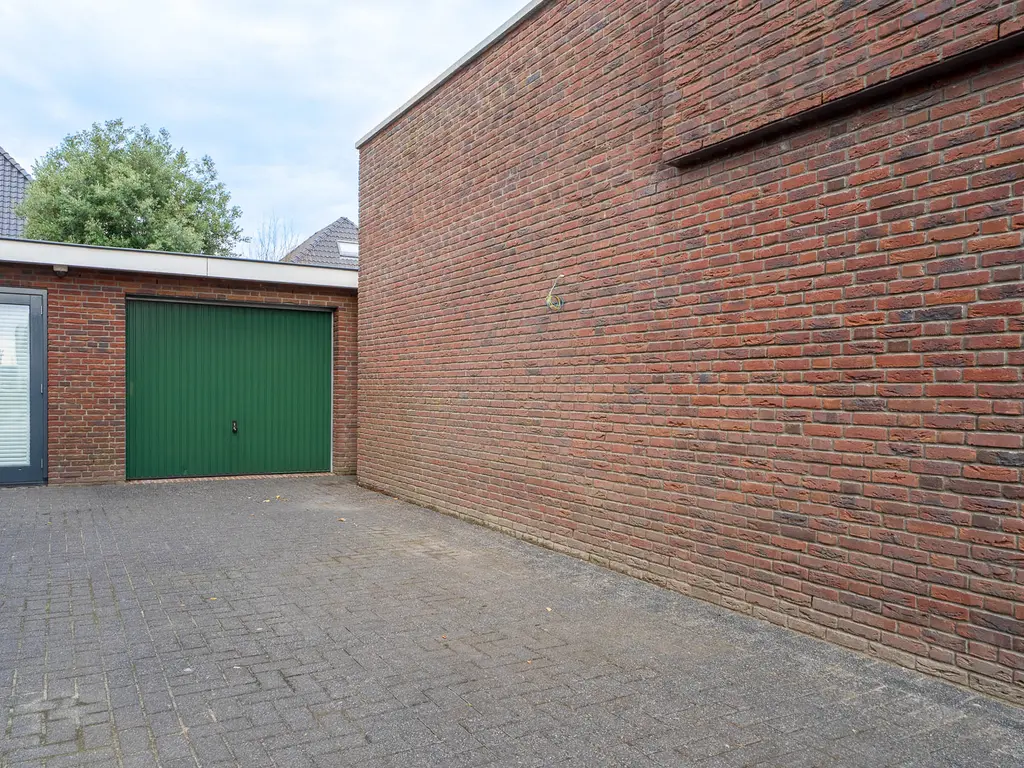 Varsseveldstraat 143, TILBURG