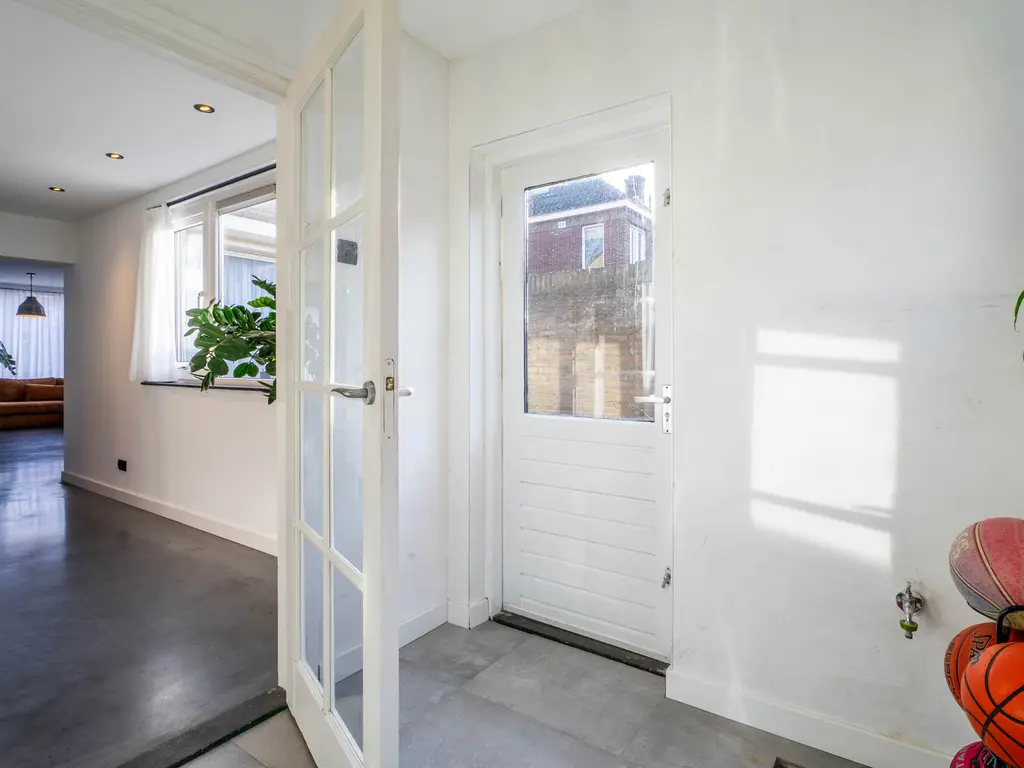 Deken Sandersstraat 33, TILBURG