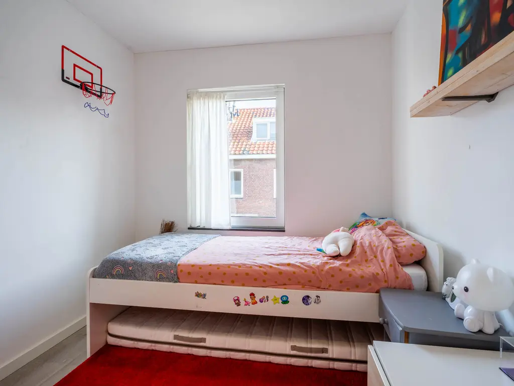 Deken Sandersstraat 33, TILBURG