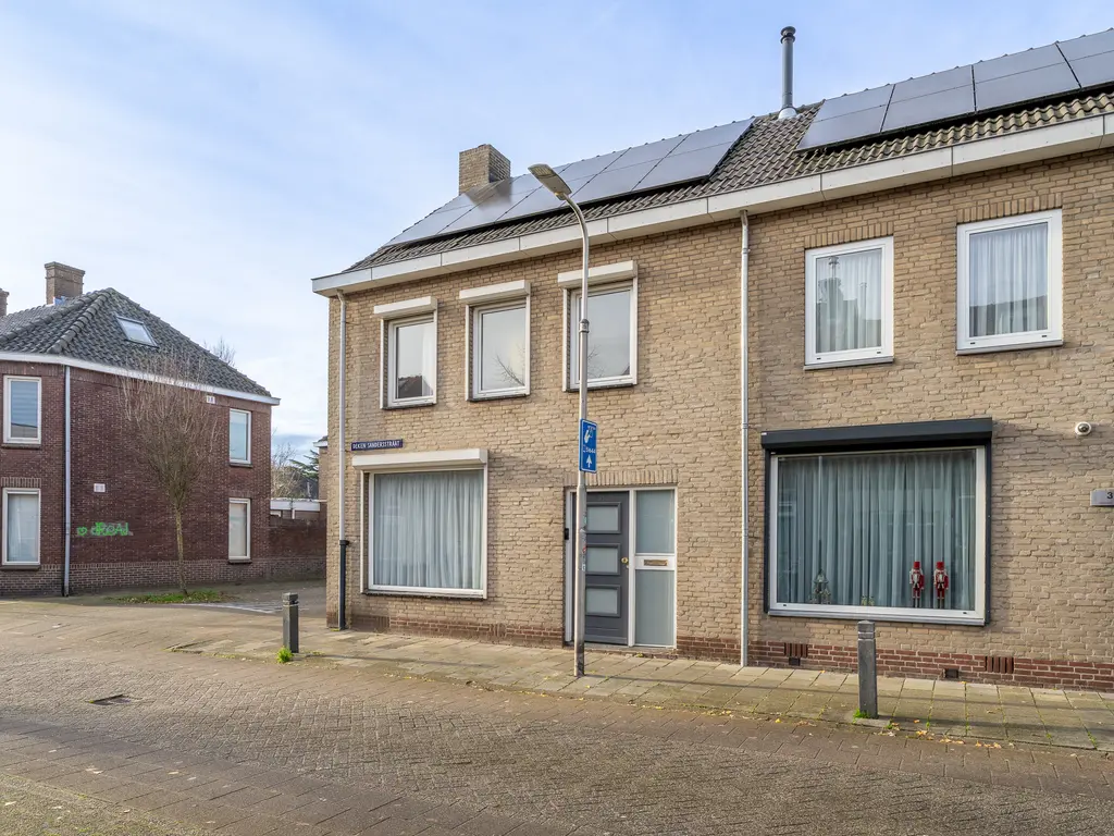 Deken Sandersstraat 33, TILBURG