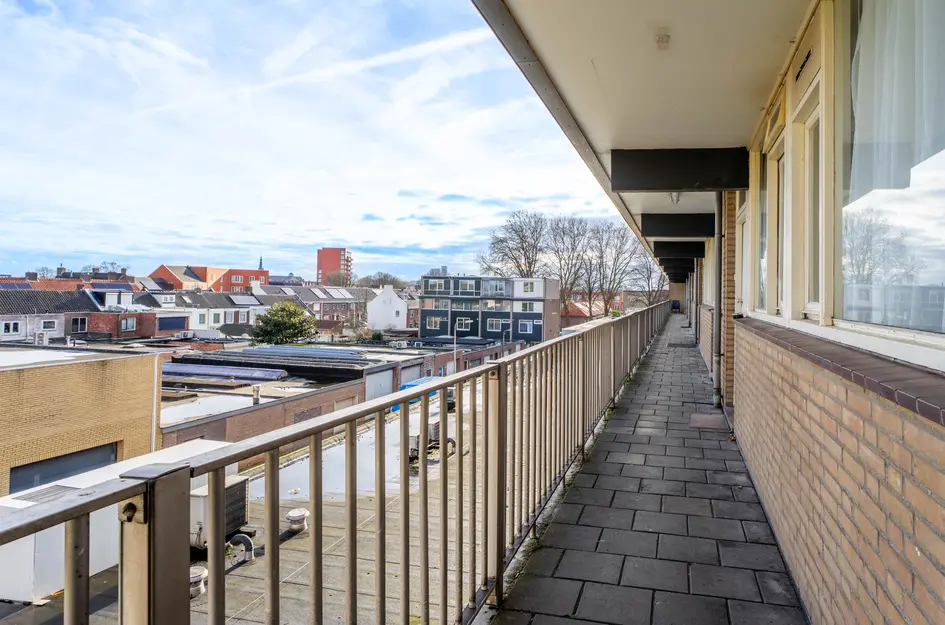 Bart van Peltplein 25