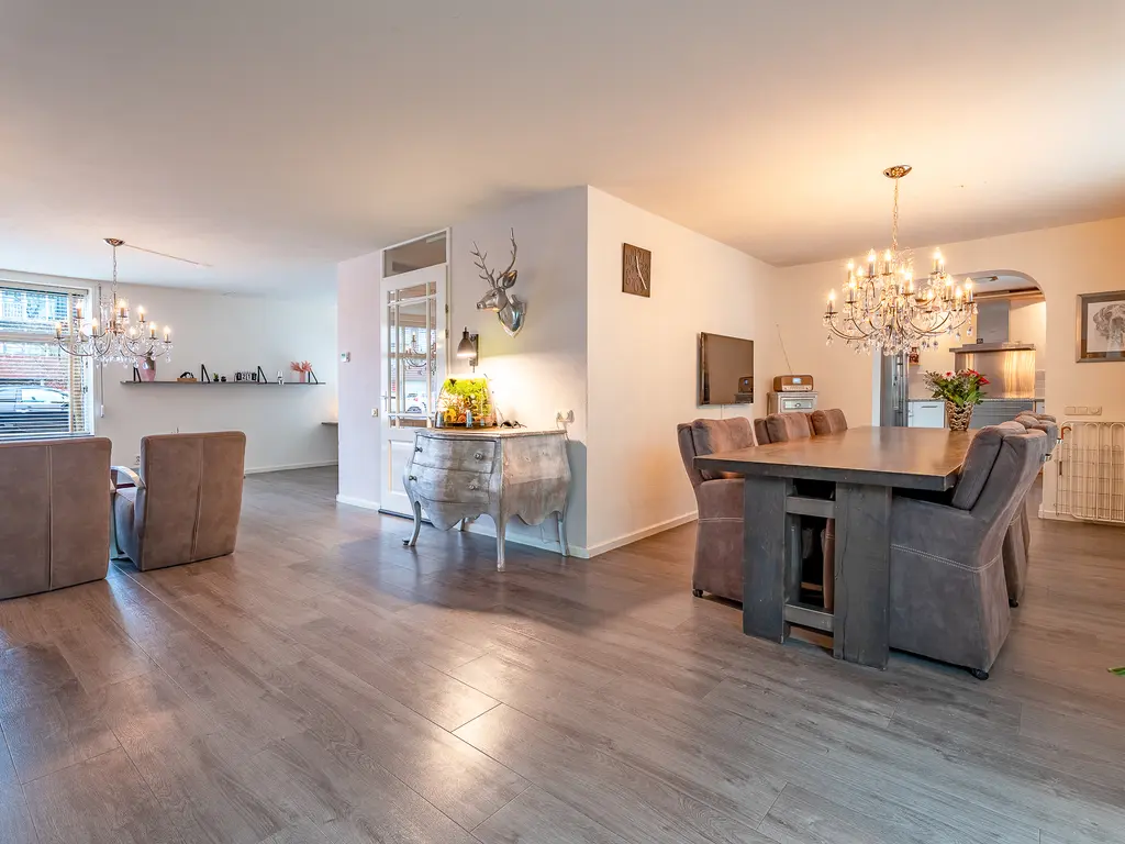 Spaarnwoudelaan 18, TILBURG