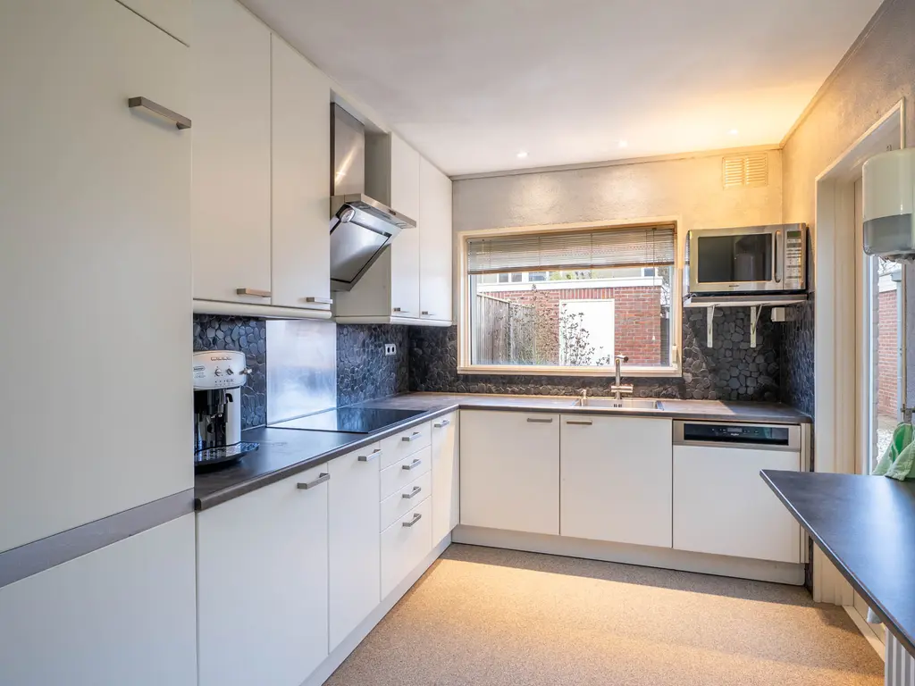 Zustersveld 30, BREDA