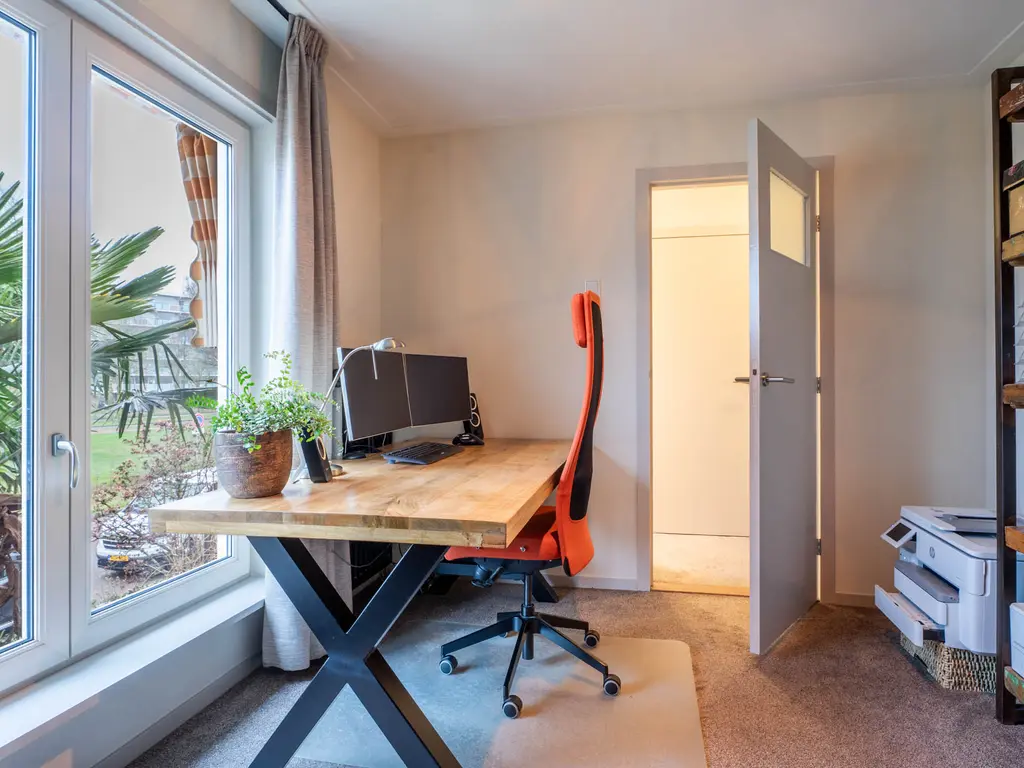 Zustersveld 30, BREDA