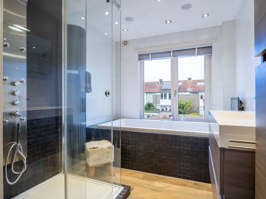 Zustersveld 30, BREDA