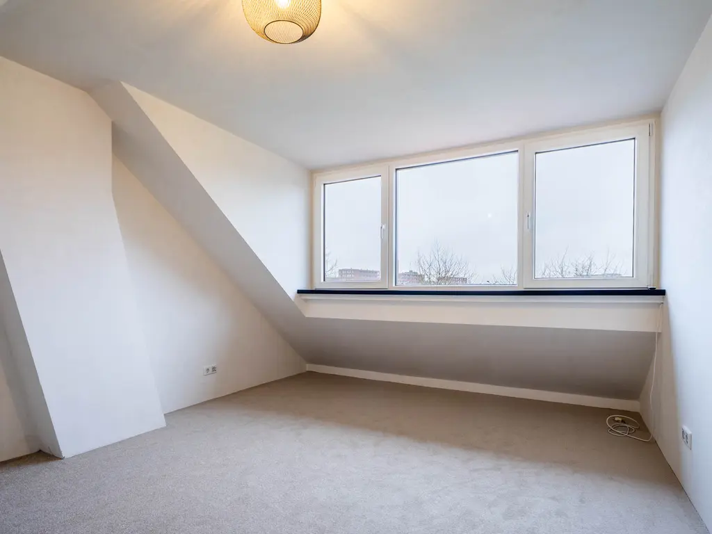 Zustersveld 30, BREDA