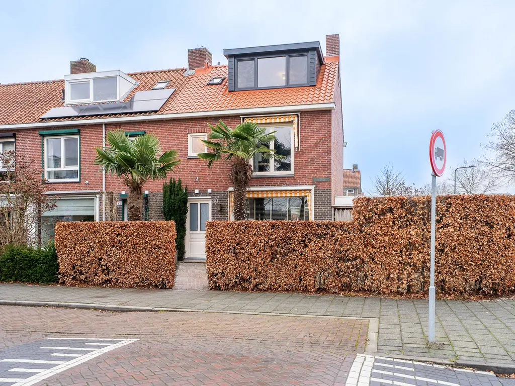 Zustersveld 30, BREDA