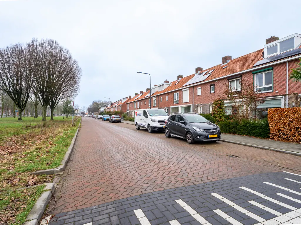 Zustersveld 30, BREDA