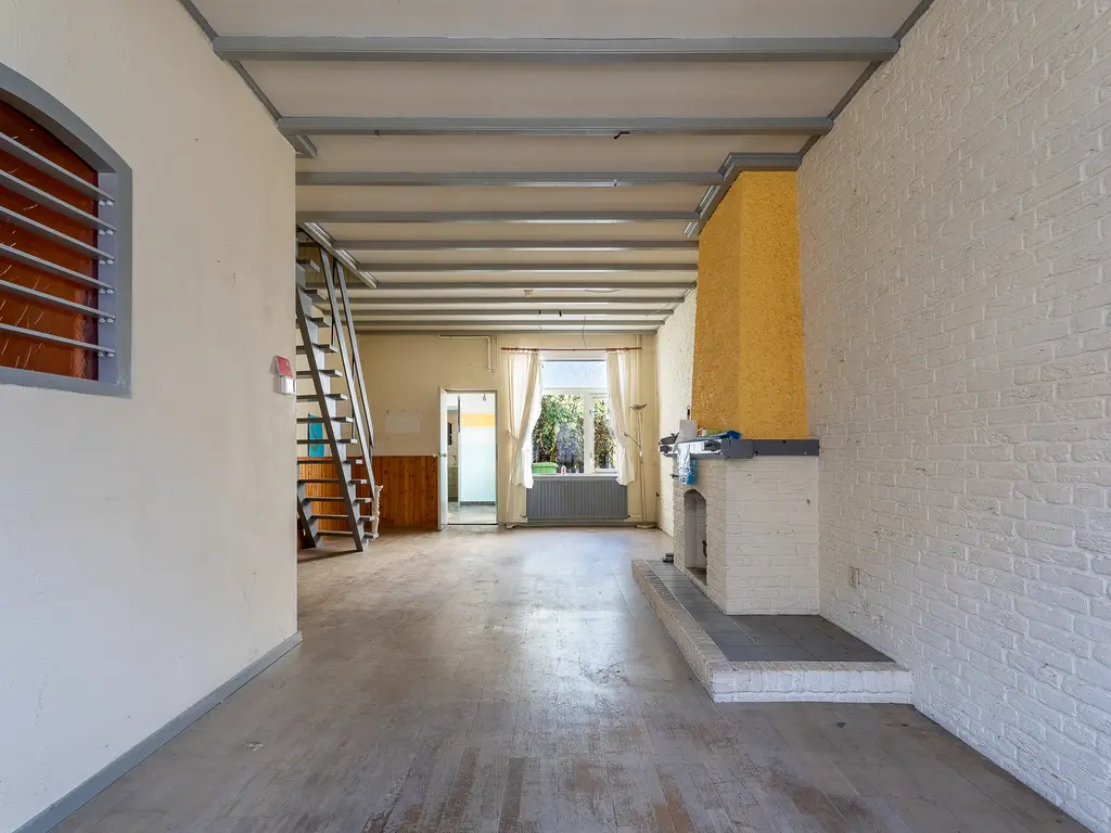 Tweede Markstraat 24, BREDA