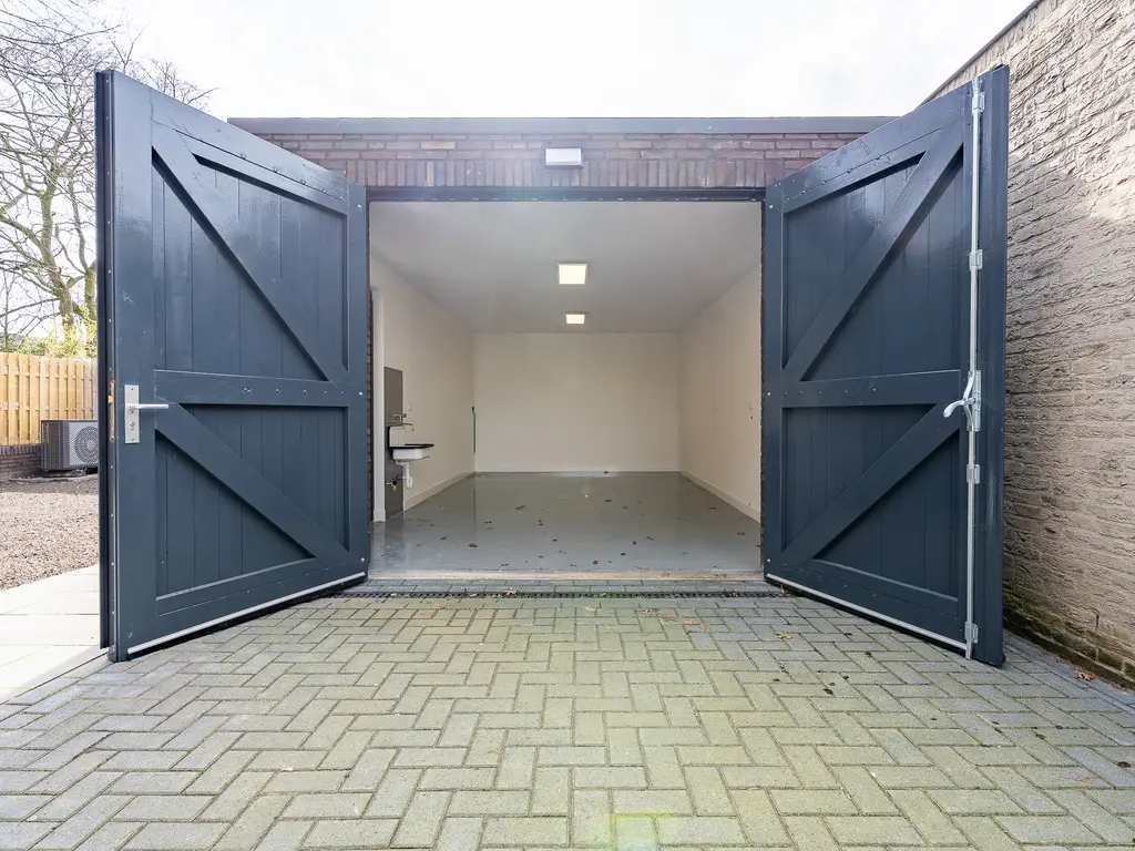 Professor Gimbrèrelaan 10, TILBURG