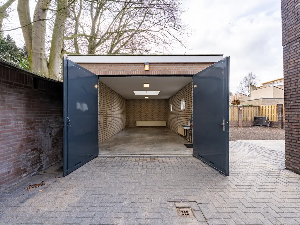 Professor Gimbrèrelaan 10, TILBURG