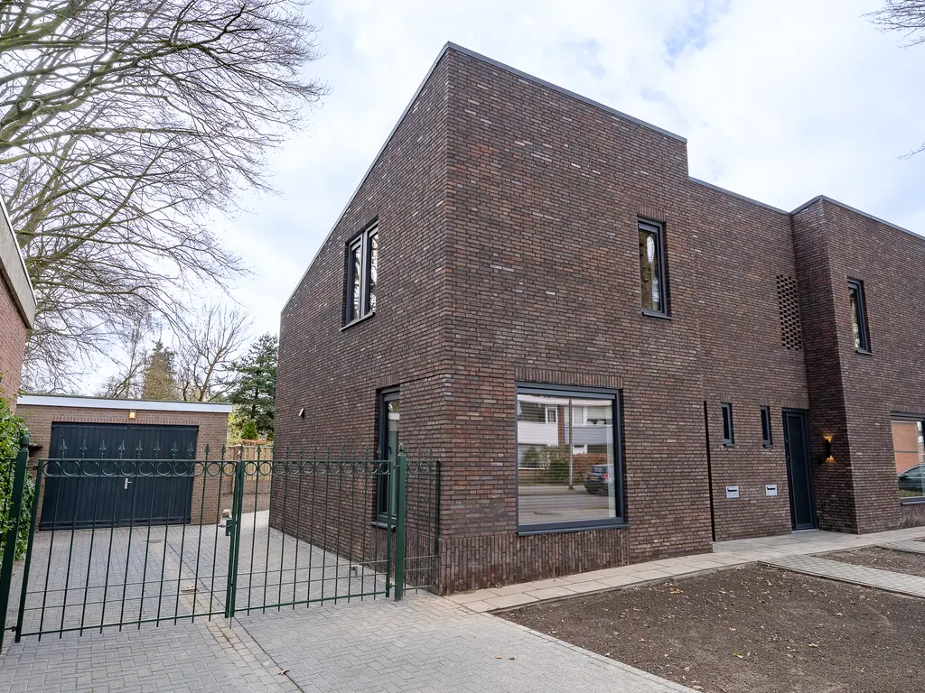 Professor Gimbrèrelaan 10, TILBURG