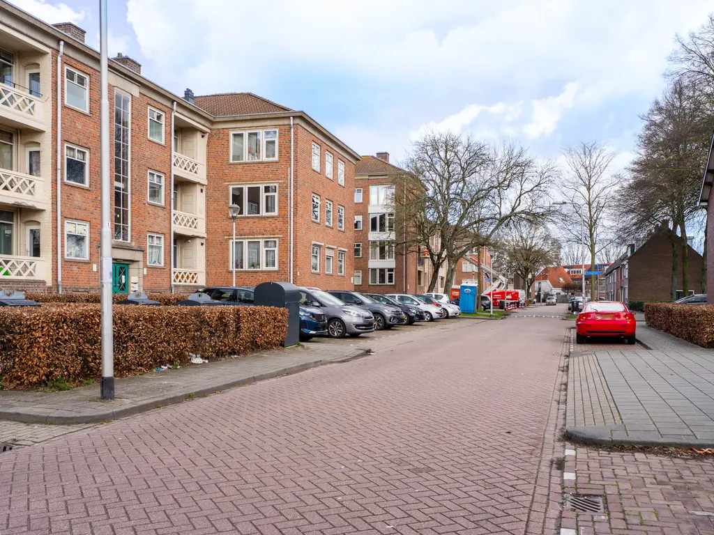 Nassaustraat 155, TILBURG