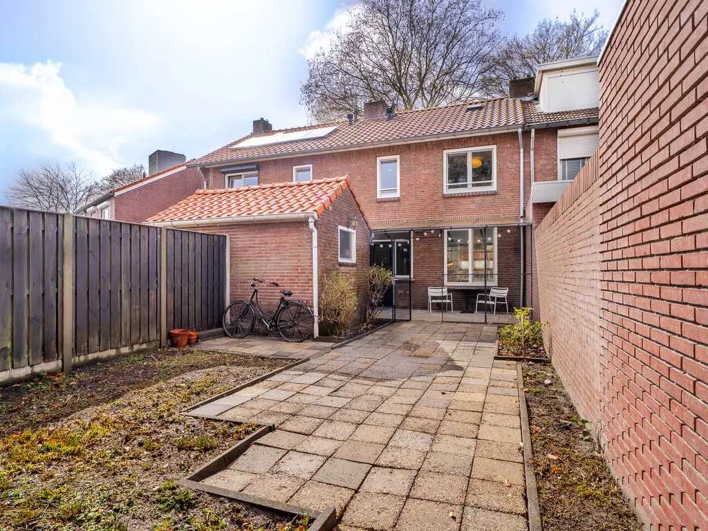 Arke Noëstraat 54, TILBURG