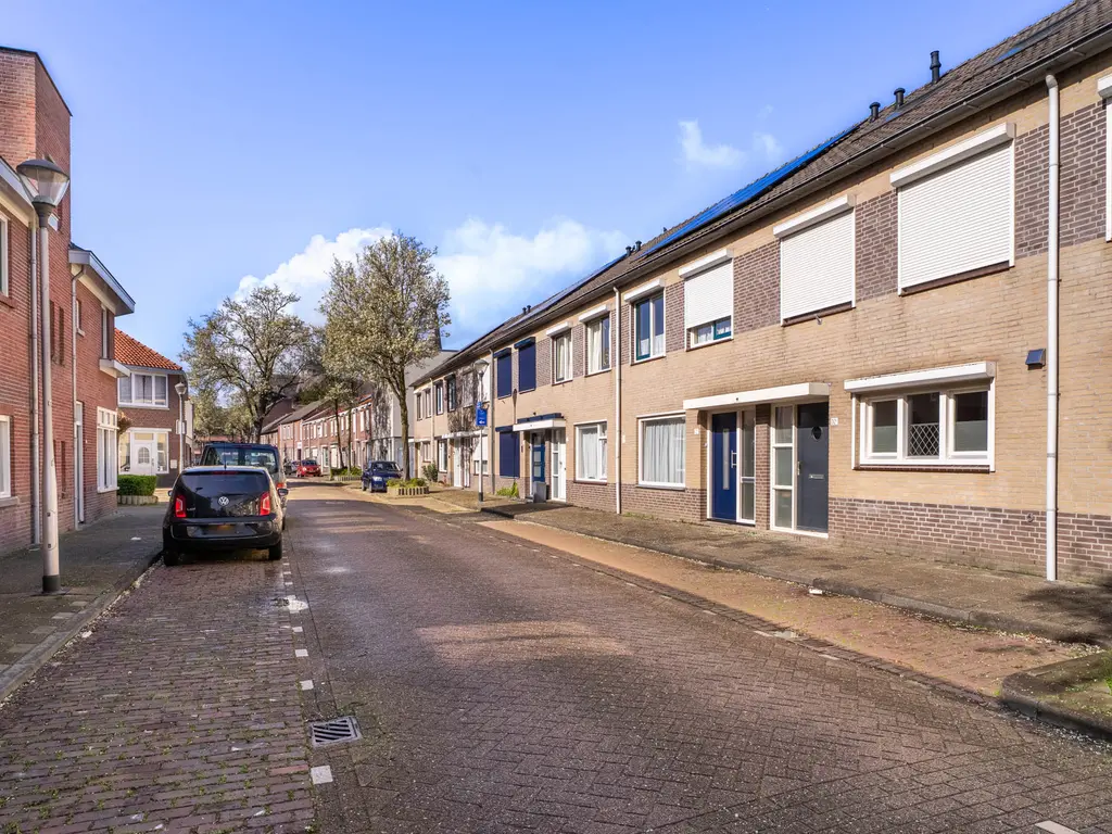 Kardinaal van Rossumstraat 52, TILBURG