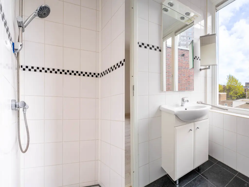 Gondelstraat 12, TILBURG