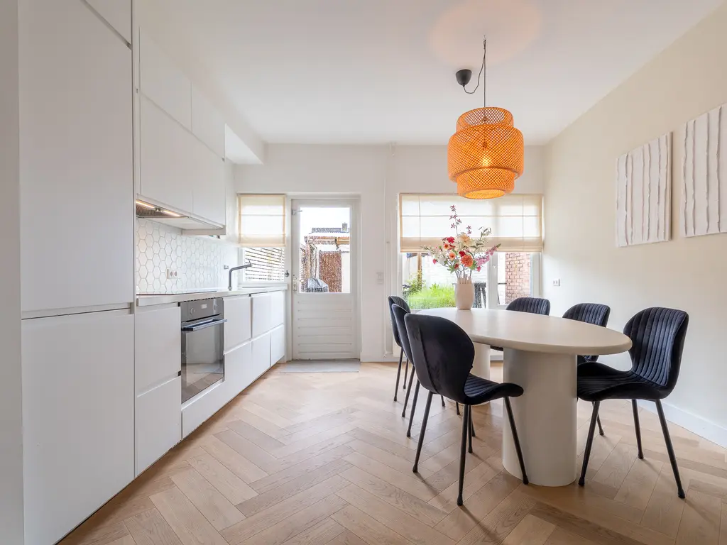 Laarstraat 27, TILBURG
