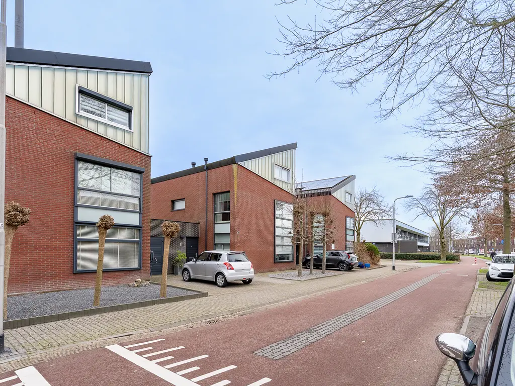 Spaarnwoudelaan 18, TILBURG