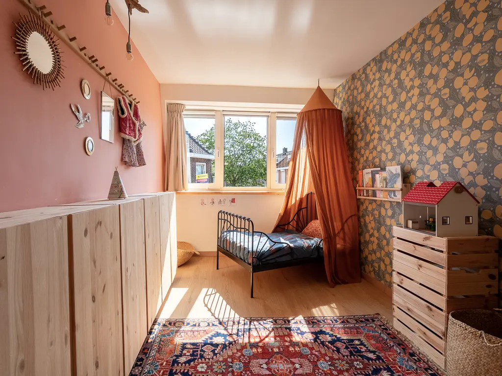 Pastoor van Beurdenstraat 87b, TILBURG