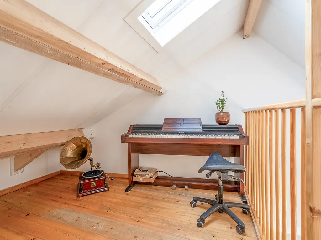 Pastoor van Beurdenstraat 87b, TILBURG