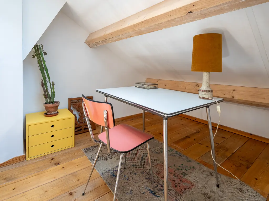 Pastoor van Beurdenstraat 87b, TILBURG