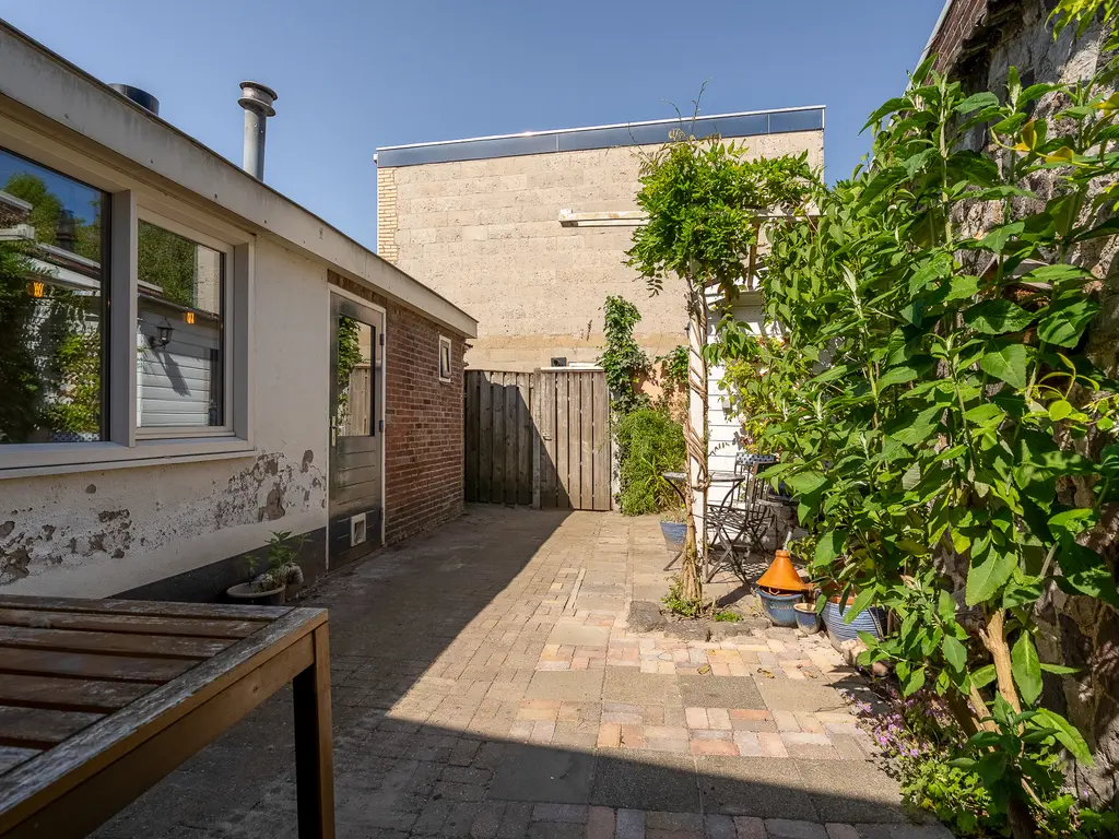 Pastoor van Beurdenstraat 87b, TILBURG
