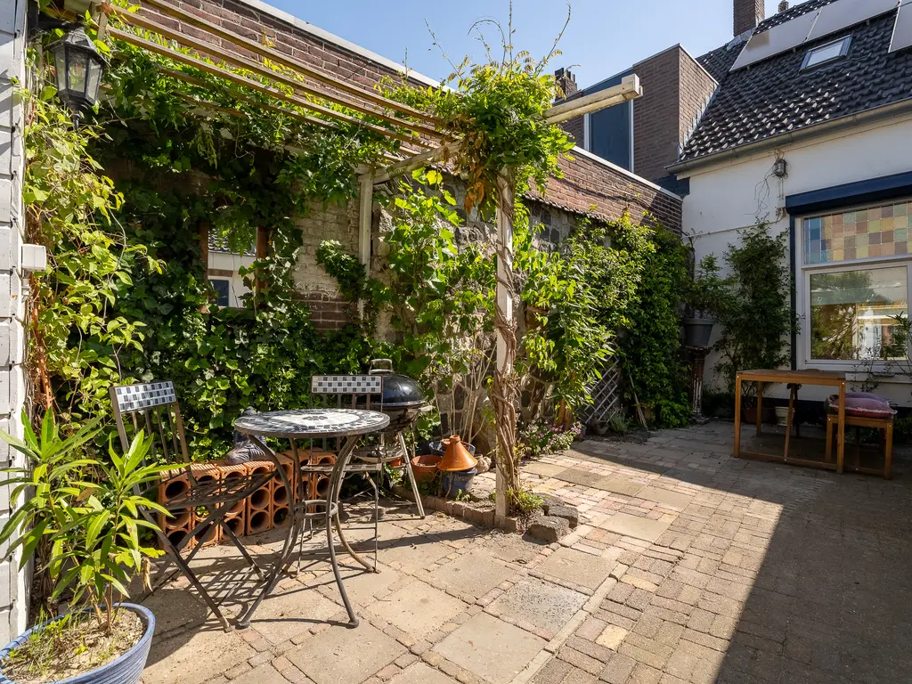 Pastoor van Beurdenstraat 87b, TILBURG