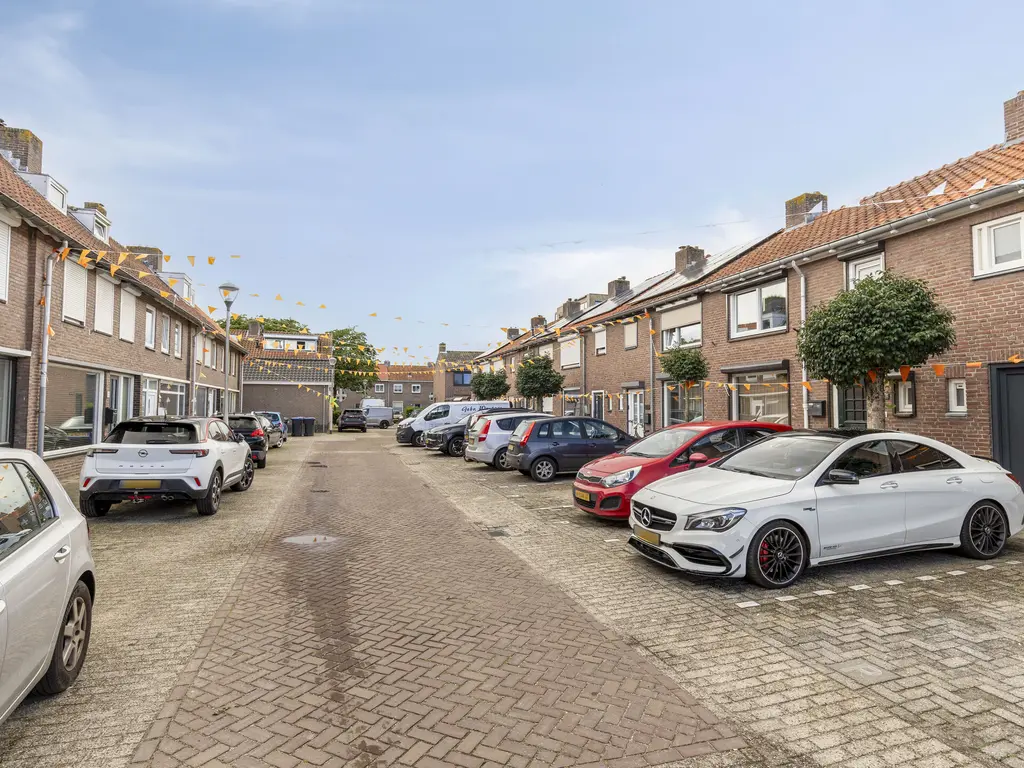 Brasemstraat 35, TILBURG