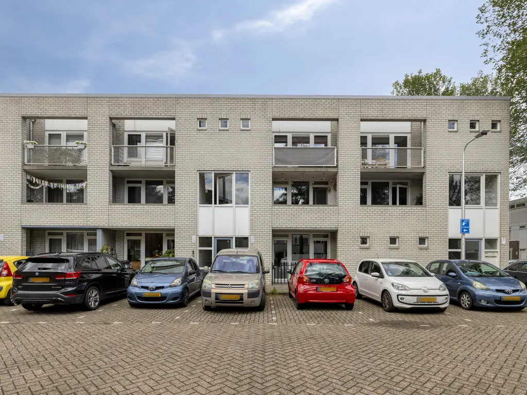 Bisschop Bekkerslaan 101, TILBURG